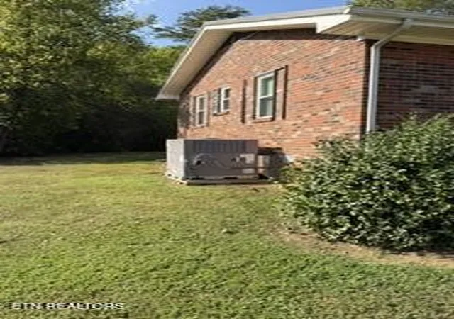 Photo 4 of Single family home for sale at 126 Tonawanda Tr, Madisonville, TN 37354 | MLS# 3602806 | Listing updated on 2026-10-01