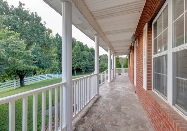 Photo 4 of Single family home for sale at 2251 Davidson Graveyard Rd, Clarksville, TN 37043 | MLS# 3602814 | Listing updated on 2026-10-11