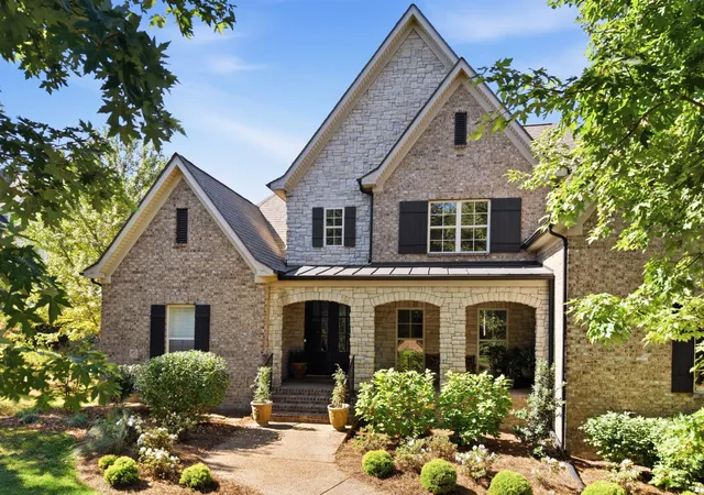 Photo 2 of Single family home for sale at 9961 Lodestone Dr, Brentwood, TN 37027 | MLS# 3618692 | Listing updated on 2026-10-09