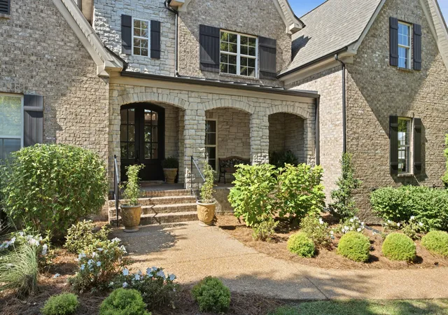 Photo 3 of Single family home for sale at 9961 Lodestone Dr, Brentwood, TN 37027 | MLS# 3618692 | Listing updated on 2026-10-09