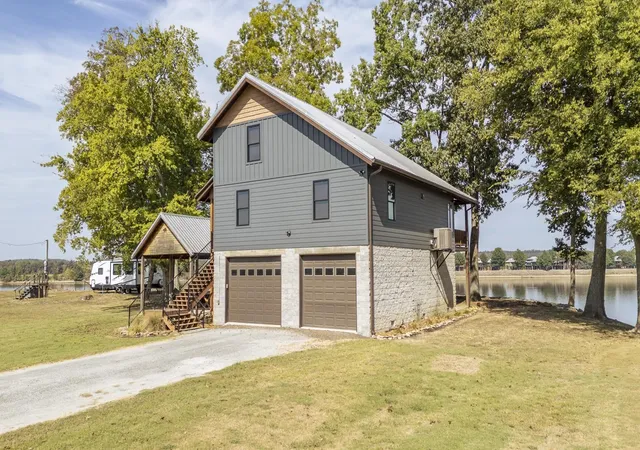 Photo 3 of Single family home for sale at 1685 Col James Hardin Dr #21, Clifton, TN 38425 | MLS# 3602855 | Listing updated on 2026-09-29