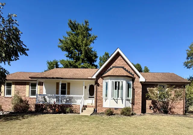 Photo 1 of Single family home for sale at 2015 Hunters Pl, Mount Juliet, TN 37122 | MLS# 3602931 | Listing updated on 2026-10-21