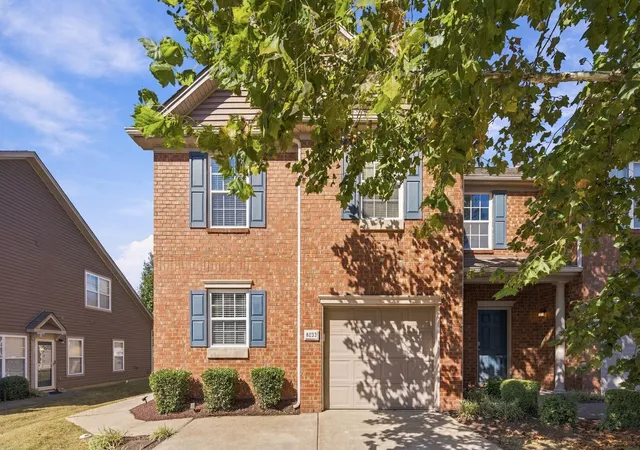 Photo 2 of Townhouse for sale at 8233 Rossi Rd, Brentwood, TN 37027 | MLS# 3610103 | Listing updated on 2026-10-02