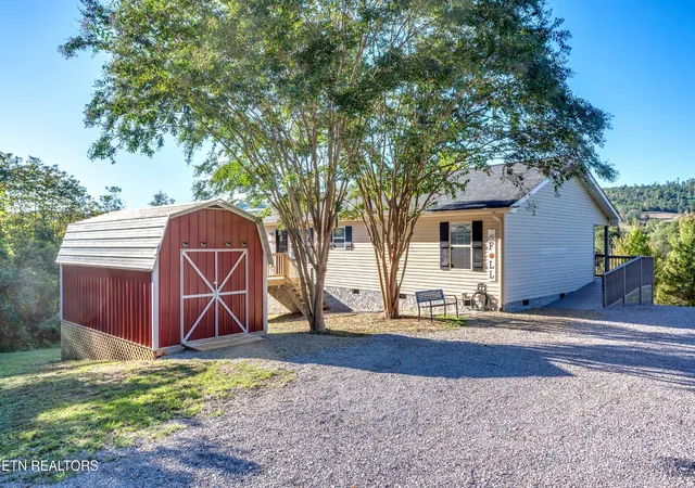 Photo 2 of Single family home for sale at 293 Lillian Ln, Maynardville, TN 37807 | MLS# 3602875 | Listing updated on 2026-09-29