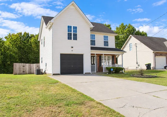 Photo 2 of Single family home for sale at 711 Clear Cir, Smyrna, TN 37167 | MLS# 3603609 | Listing updated on 2026-10-01
