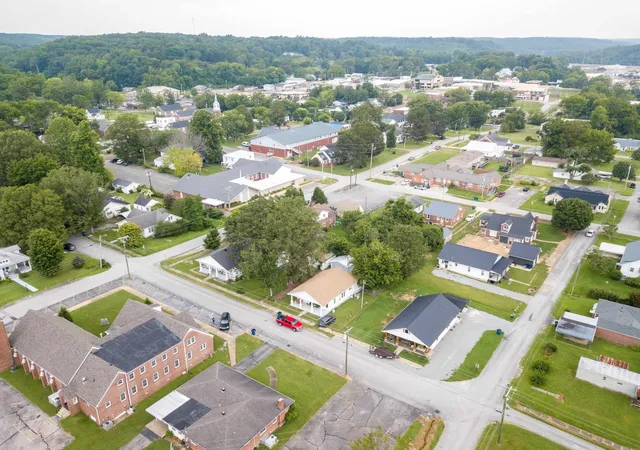 Photo 3 of Single family home for sale at 115 E Songer St, Waynesboro, TN 38485 | MLS# 3602884 | Listing updated on 2026-09-29