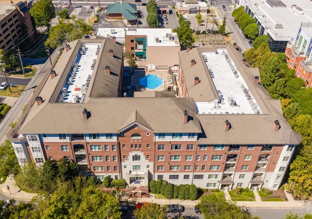 Photo 2 of Condo for sale at 4120 Ridgefield Dr #312, Nashville, TN 37205 | MLS# 3603300 | Listing updated on 2026-10-02