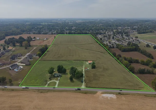 Photo 1 of Land for sale at 4025 Canton Pike, Hopkinsville, KY 42240 | MLS# 3602906 | Listing updated on 2026-10-05