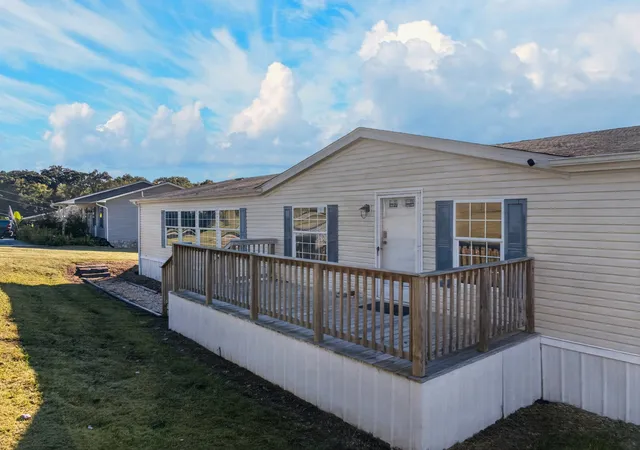 Photo 4 of Manufactured home for sale at 560 Meadowview Rd, Mosheim, TN 37818 | MLS# 3603026 | Listing updated on 2026-09-30