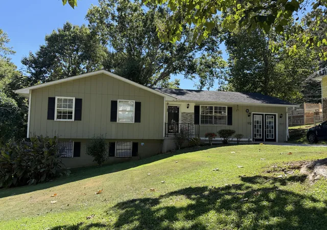 Photo 1 of Single family home for sale at 421 Wisteria Rd, La Fayette, GA 30728 | MLS# 3602892 | Listing updated on 2026-09-30