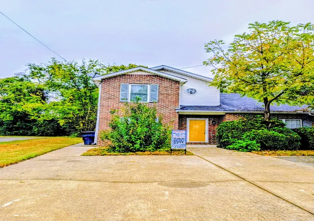 Photo 1 of Single family home for sale at 1561 Ctr Pointe Dr, Murfreesboro, TN 37130 | MLS# 3611139 | Listing updated on 2026-10-03