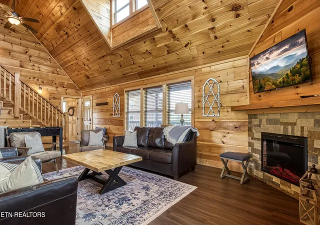 Photo 4 of Single family home for sale at 2737 Dayne Dr, Sevierville, TN 37876 | MLS# 3602900 | Listing updated on 2026-10-02