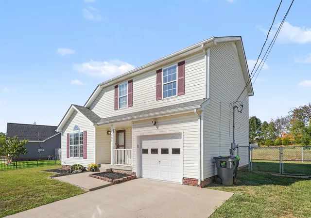 Photo 1 of Single family home for sale at 2483 Elkmont Dr, Clarksville, TN 37040 | MLS# 3619820 | Listing updated on 2026-10-13