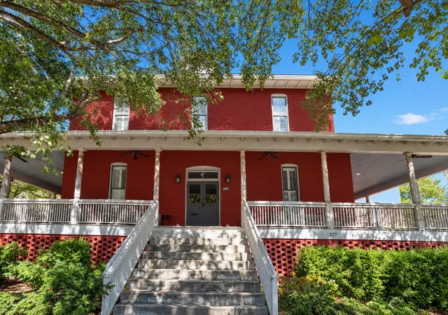 Photo 2 of Condo for sale at 1309 Forest Ave #4, Nashville, TN 37206 | MLS# 3610036 | Listing updated on 2026-10-04