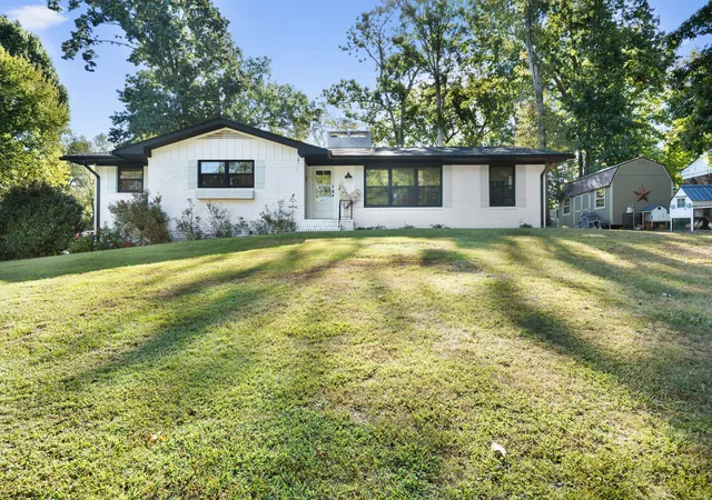Photo 3 of Single family home for sale at 3614 Crestwood Dr Nw, Cleveland, TN 37312 | MLS# 3602947 | Listing updated on 2026-10-04