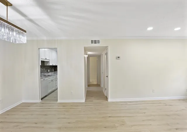 Photo 3 of Condo for sale at 523 Harding Pl #12, Nashville, TN 37211 | MLS# 3602966 | Listing updated on 2026-10-28