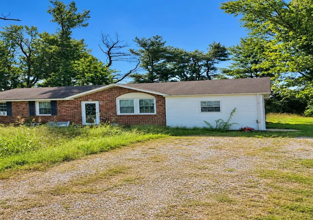 Photo 2 of Single family home for sale at 311 Meadow Ln, Portland, TN 37148 | MLS# 3602959 | Listing updated on 2026-10-06