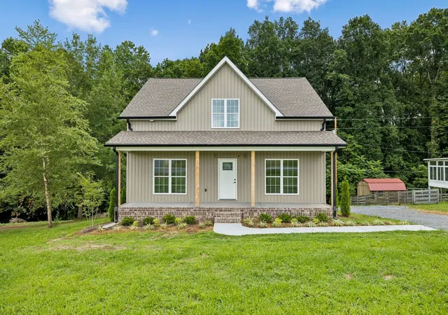 Photo 2 of Single family home for sale at 72 Forkum Ln, Lafayette, TN 37083 | MLS# 3603164 | Listing updated on 2026-09-30