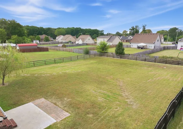Photo 3 of Single family home for sale at 528 Long Crk Dr, Christiana, TN 37037 | MLS# 3603184 | Listing updated on 2026-10-03