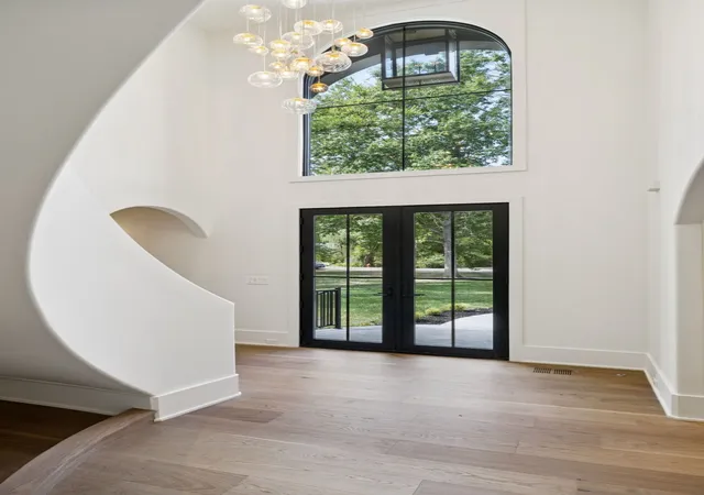 Photo 4 of Single family home for sale at 5308 General Forrest Ct, Nashville, TN 37215 | MLS# 3611361 | Listing updated on 2026-10-08