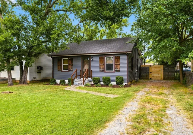 Photo 3 of Single family home for sale at 321 Hickory St, Madison, TN 37115 | MLS# 3611871 | Listing updated on 2026-10-07