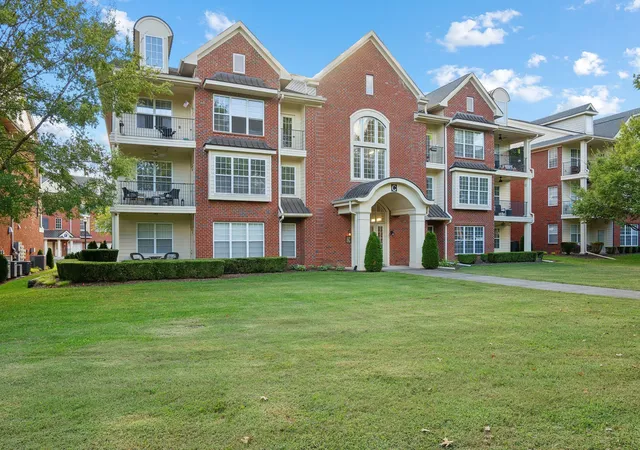 Condo for sale at 3201 Aspen Grv Dr #C1, Franklin, TN 37067 | MLS# 3603591