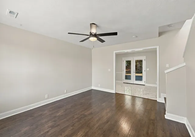 Photo 4 of Single family home for sale at 637 Martinsdale Ct, La Vergne, TN 37086 | MLS# 3613063 | Listing updated on 2026-10-08
