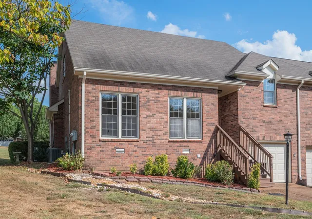 Photo 2 of Single family home for sale at 162 Deercrest Cir, Franklin, TN 37069 | MLS# 3603168 | Listing updated on 2026-10-06