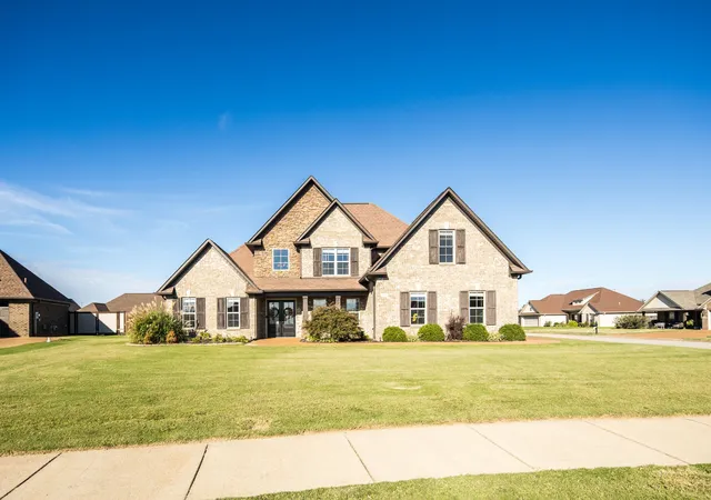 Photo 1 of Single family home for sale at 174 Long Leaf Dr, Medina, TN 38355 | MLS# 3603046 | Listing updated on 2026-10-06