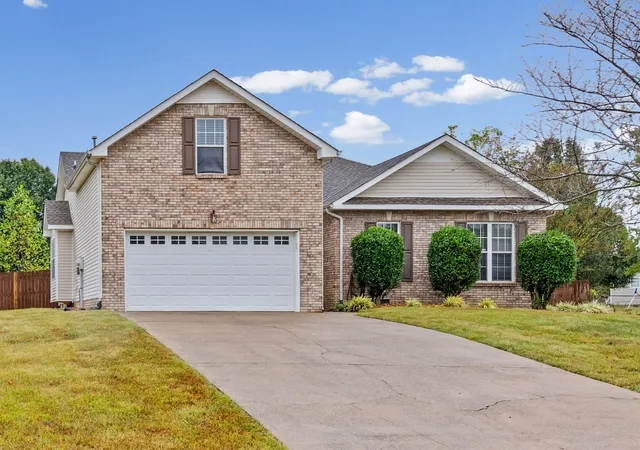 Photo 2 of Single family home for sale at 3387 Poplar Hl, Clarksville, TN 37043 | MLS# 3610368 | Listing updated on 2026-10-09