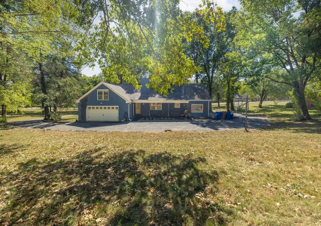 Photo 4 of Single family home for sale at 412 Moss Trl, Goodlettsville, TN 37072 | MLS# 3603543 | Listing updated on 2026-10-03