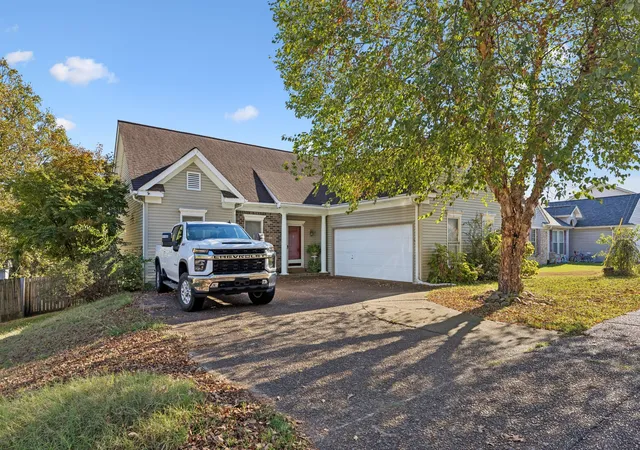 Single family home for sale at 6012 Legend Dr, Antioch, TN 37013 | MLS# 3621068