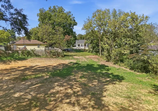 Photo 4 of Land for sale at 810 Fisher Ave, Smithville, TN 37166 | MLS# 3603958 | Listing updated on 2026-10-01