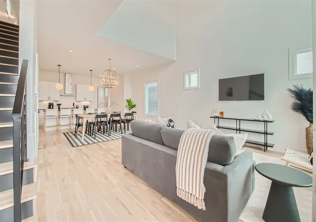 Photo 3 of Townhouse for sale at 2710a Larmon Dr, Nashville, TN 37204 | MLS# 3603253 | Listing updated on 2026-10-05