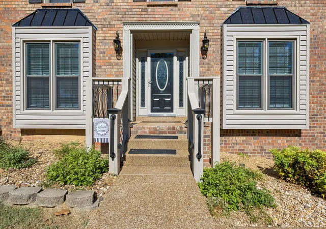 Photo 2 of Single family home for sale at 622 Cumberland Hills Dr, Hendersonville, TN 37075 | MLS# 3603282 | Listing updated on 2026-10-07