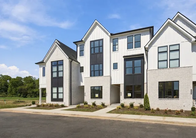 Photo 2 of Townhouse for sale at 2100 Conductor Ln, Thompsons Station, TN 37179 | MLS# 3604050 | Listing updated on 2026-10-03
