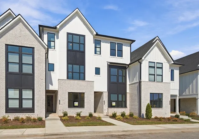 Photo 3 of Townhouse for sale at 2100 Conductor Ln, Thompsons Station, TN 37179 | MLS# 3604050 | Listing updated on 2026-10-03