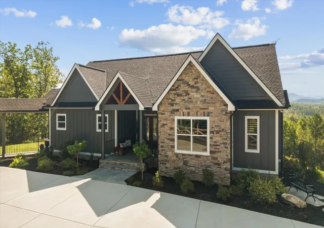 Photo 3 of Single family home for sale at 285 Bill Moser Rd, Vonore, TN 37885 | MLS# 3603678 | Listing updated on 2026-10-09