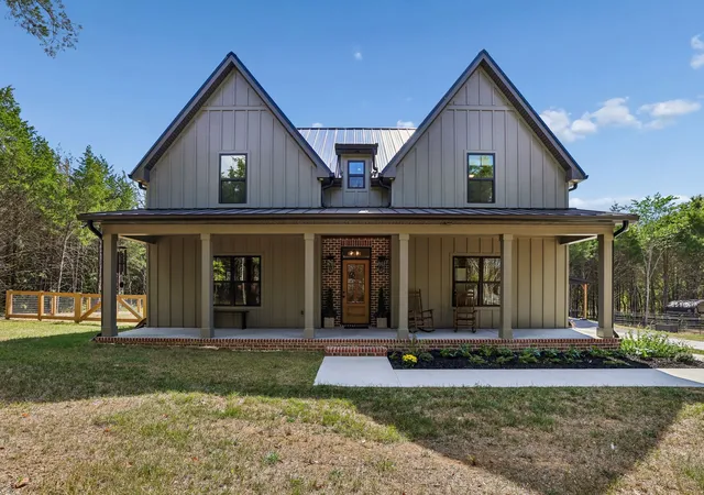 Single family home for sale at 3890 Poplar Hl Rd, Watertown, TN 37184 | MLS# 3609977