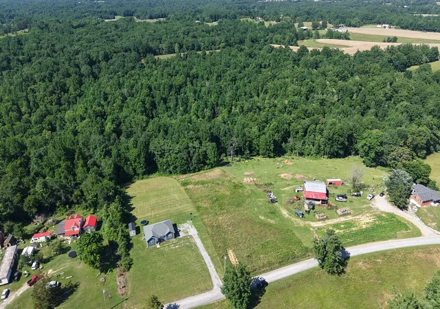 Photo 4 of Land for sale at 2 Hawkins Rd, Westmoreland, TN 37186 | MLS# 3603428 | Listing updated on 2026-09-30