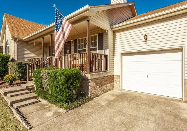 Photo 3 of Single family home for sale at 212 Marlin Ct, Madison, TN 37115 | MLS# 3603723 | Listing updated on 2026-10-06
