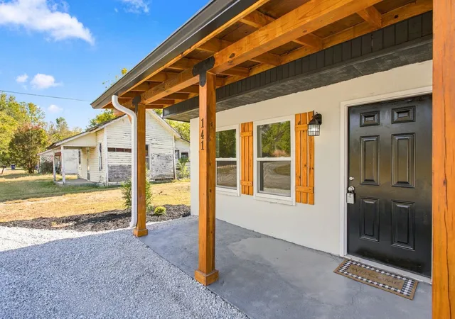 Photo 3 of Single family home for sale at 141 Scott Town Rd, Mount Pleasant, TN 38474 | MLS# 3610125 | Listing updated on 2026-10-08