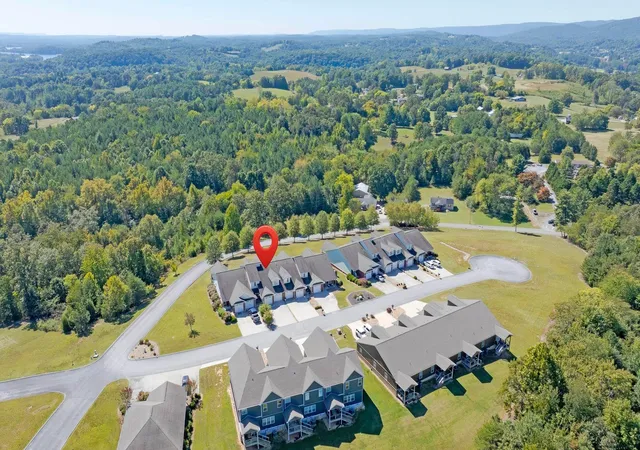Photo 2 of Townhouse for sale at 164 Pebble Dr, Dayton, TN 37321 | MLS# 3603222 | Listing updated on 2026-10-07