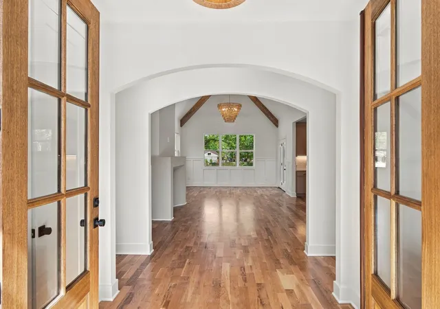 Photo 3 of Single family home for sale at 1132 Bellshire Dr, Nashville, TN 37207 | MLS# 3622118 | Listing updated on 2026-10-22