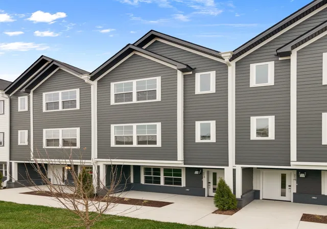 Photo 1 of Townhouse for sale at 700 N Dupont Ave #103, Madison, TN 37115 | MLS# 3603163 | Listing updated on 2026-09-30