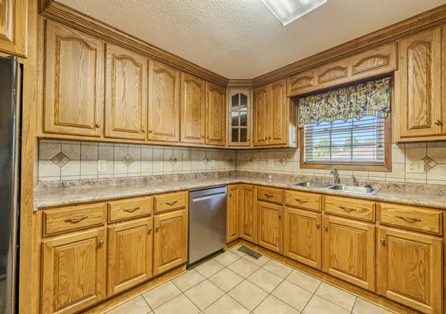 Photo 2 of Single family home for sale at 160 Dove Dr, Savannah, TN 38372 | MLS# 3603171 | Listing updated on 2026-09-30