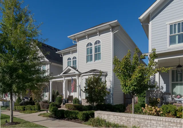 Photo 3 of Single family home for sale at 818 Jasper Ave, Franklin, TN 37064 | MLS# 3603568 | Listing updated on 2026-10-10