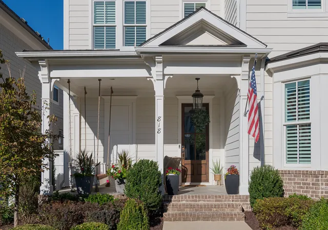 Photo 4 of Single family home for sale at 818 Jasper Ave, Franklin, TN 37064 | MLS# 3603568 | Listing updated on 2026-10-10