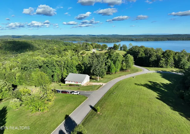 Photo 2 of Single family home for sale at 385 Hidden Forest Tr, Spring City, TN 37381 | MLS# 3603181 | Listing updated on 2026-09-30