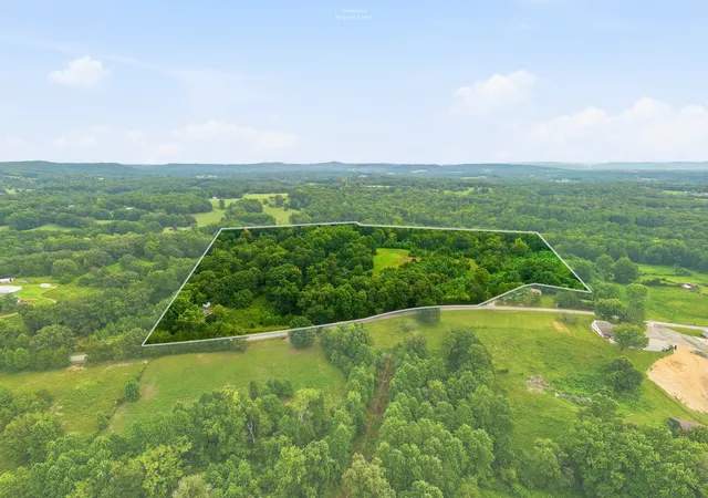Photo 1 of Single family home for sale at 329 Old Standing Stone Rd, Livingston, TN 38570 | MLS# 3610390 | Listing updated on 2026-10-02